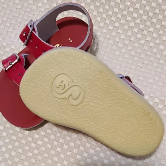 SEA WEES SANDALS - Picture 2 of 8